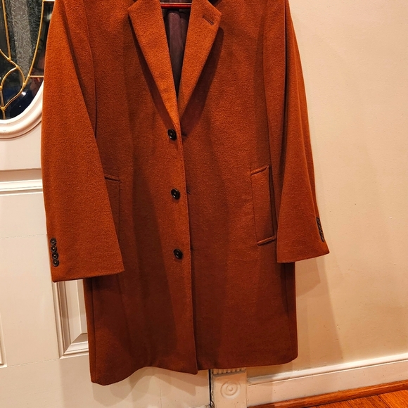 Men's light-medium brown overcoat in 42R. Like new. - Picture 1 of 6